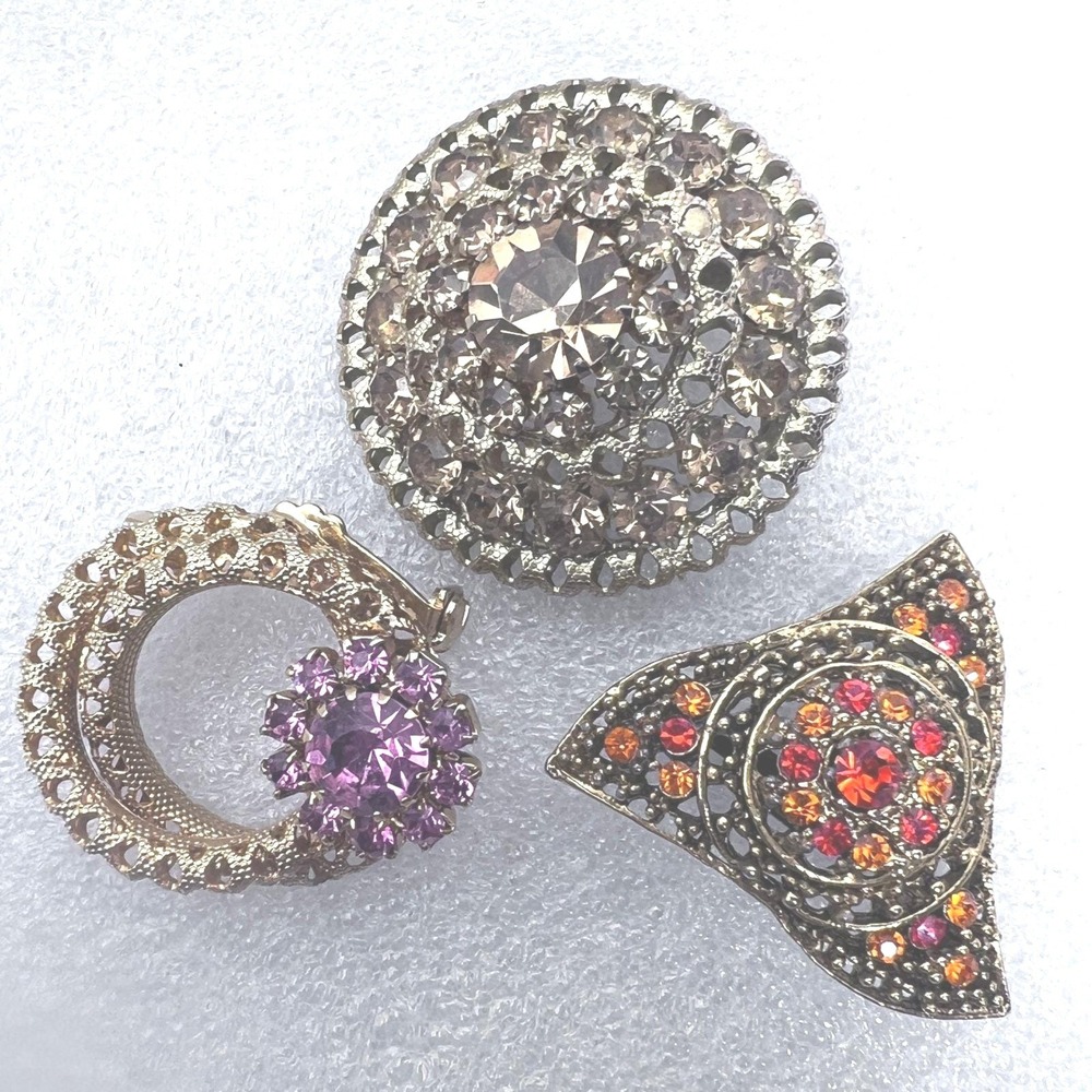 Rhinestone Brooch Pin Lot Gold Tone Mesh Filigree Lavender Gold Red